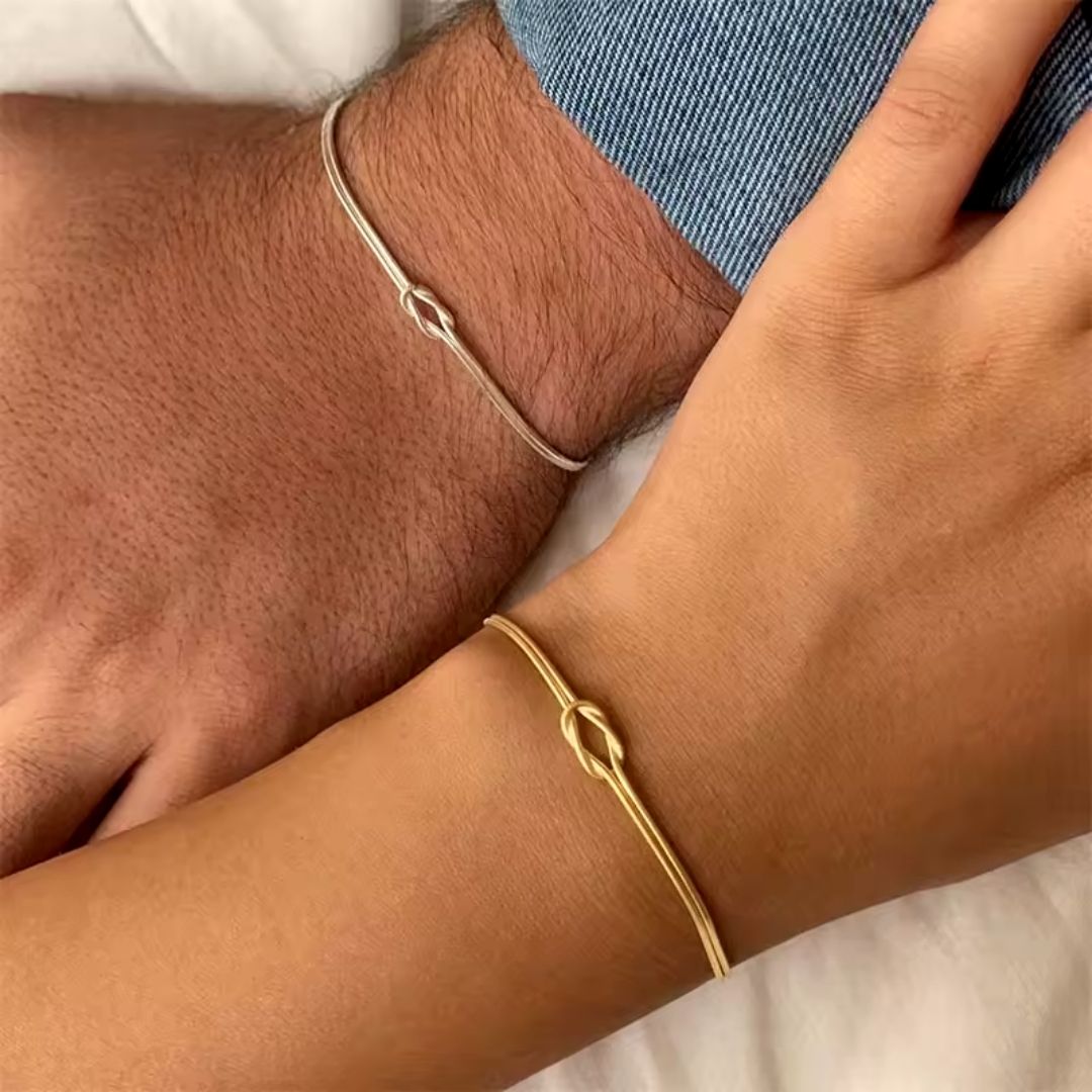 Il bracciale di coppia che trasforma il vostro legame in un simbolo da portare ogni giorno.