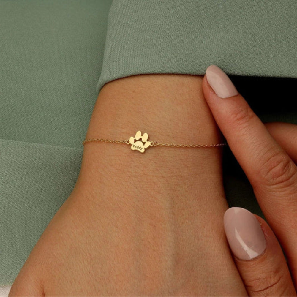 Braccialetto Personalizzato con Zampette e Nome del Tuo Pet: Porta Sempre con Te il Tuo Amico a Quattro Zampe